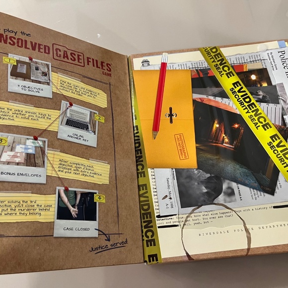 SET of 2 - Unsolved Case Files - Picture 5 of 6